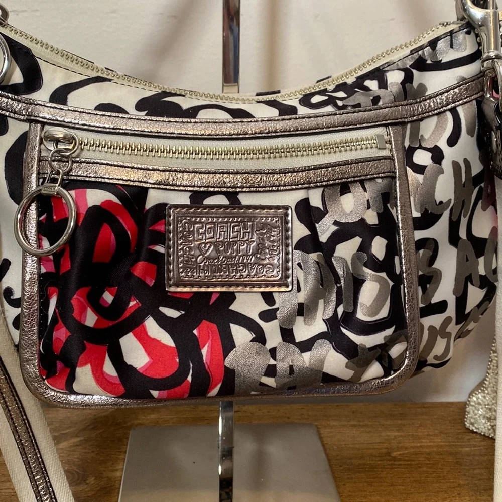 ✨Sold✨ Coach Poppy Floral Graffiti Groovy Shoulder Bag - Picture 2 of 14